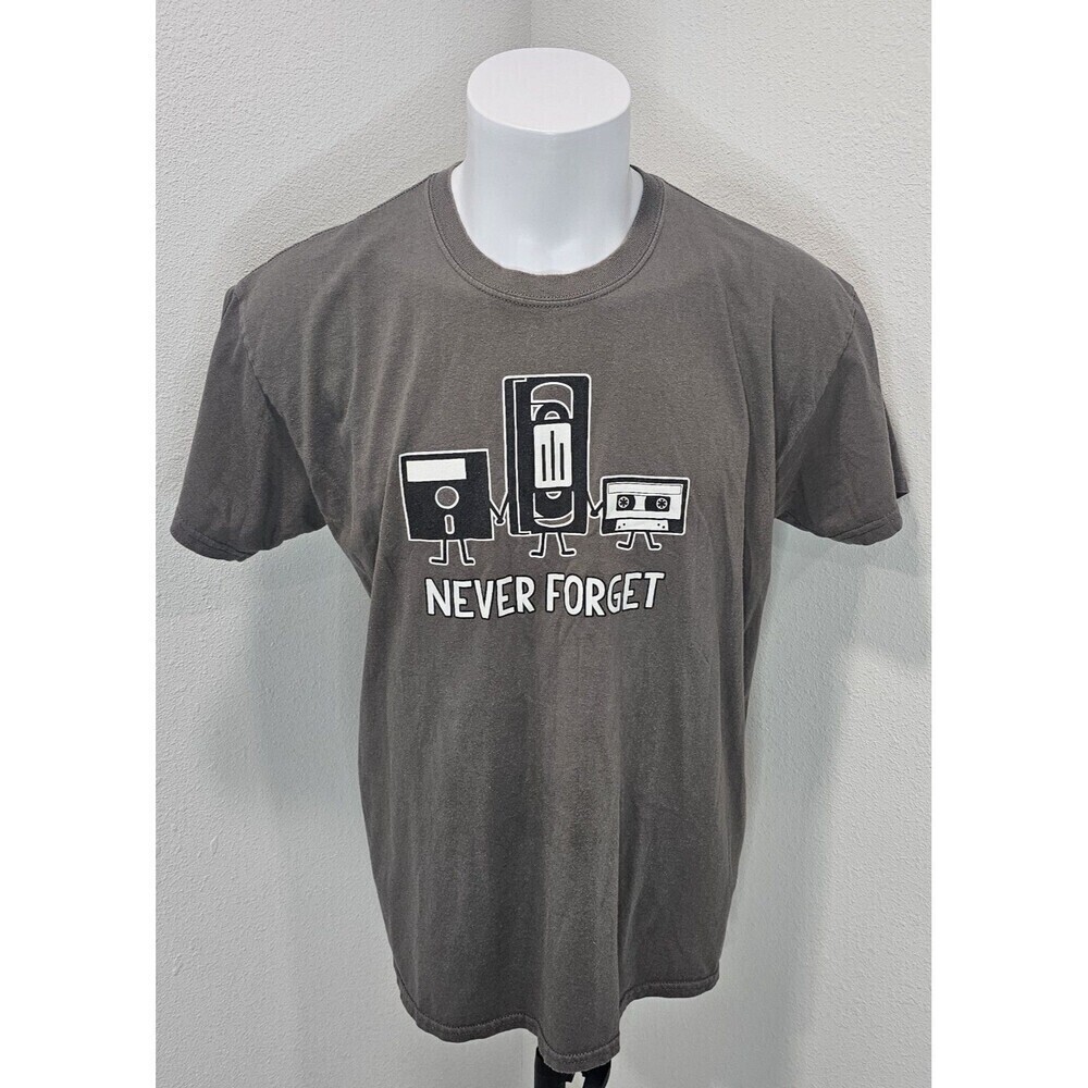 Never Forget Floppy VHS Cassette T-SHIRT Retro 80s Video Tape Size Large